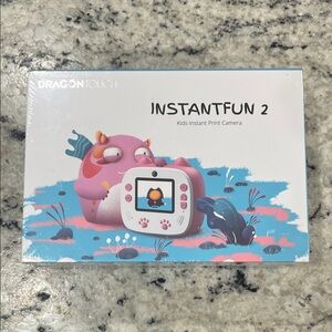 NWT Dragon Touch InstantFun 2 Kids Instant Print Camera